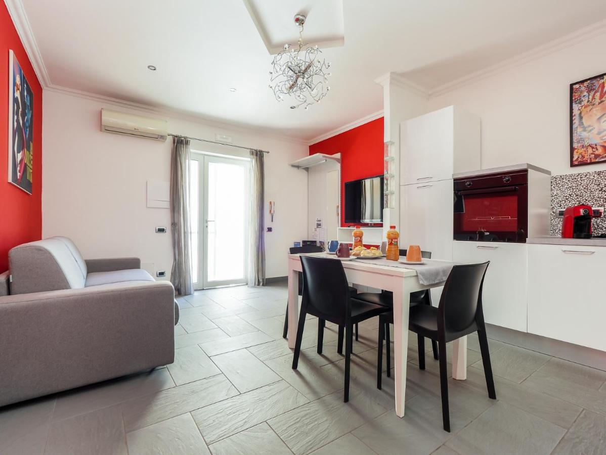 La Dolce Vita Relax - Cozy Apt In Sorrento Lägenhet Exteriör bild