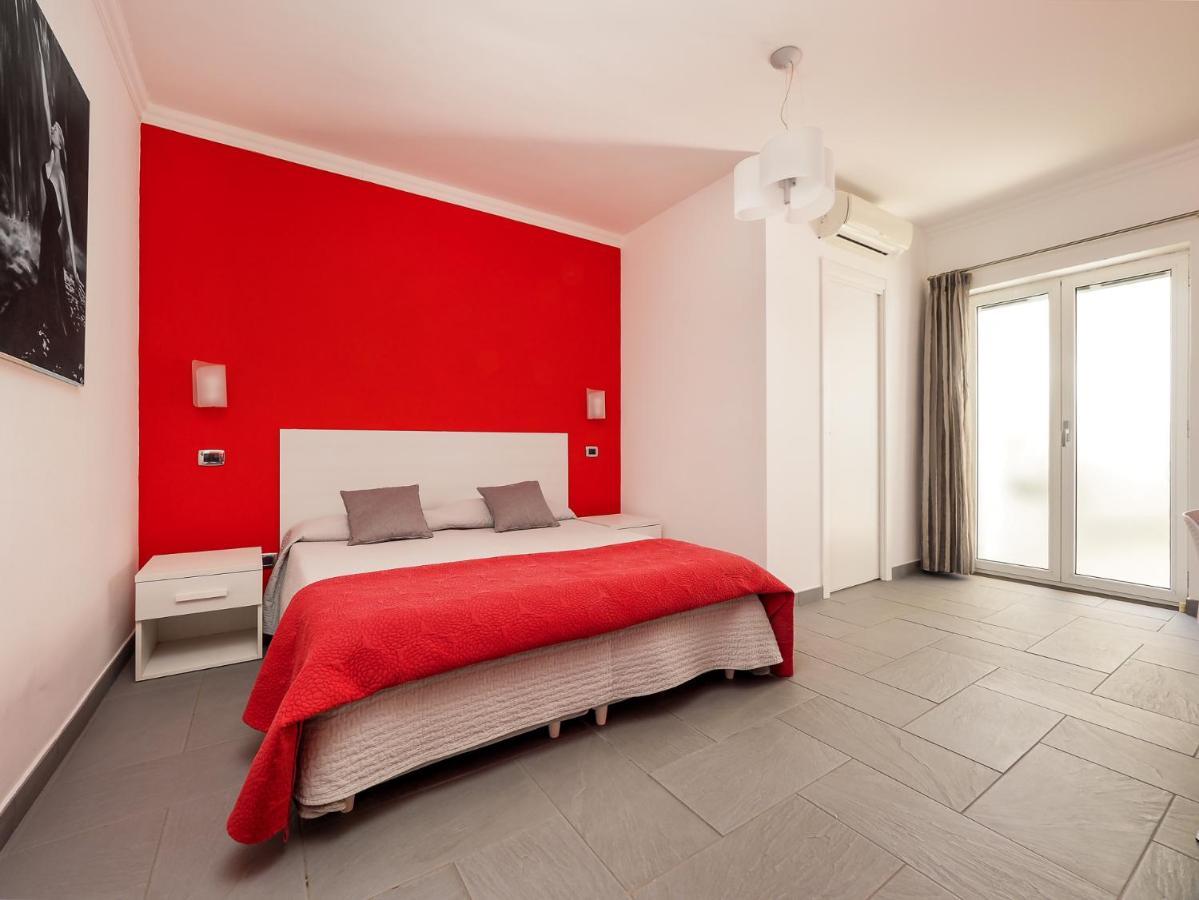 La Dolce Vita Relax - Cozy Apt In Sorrento Lägenhet Exteriör bild