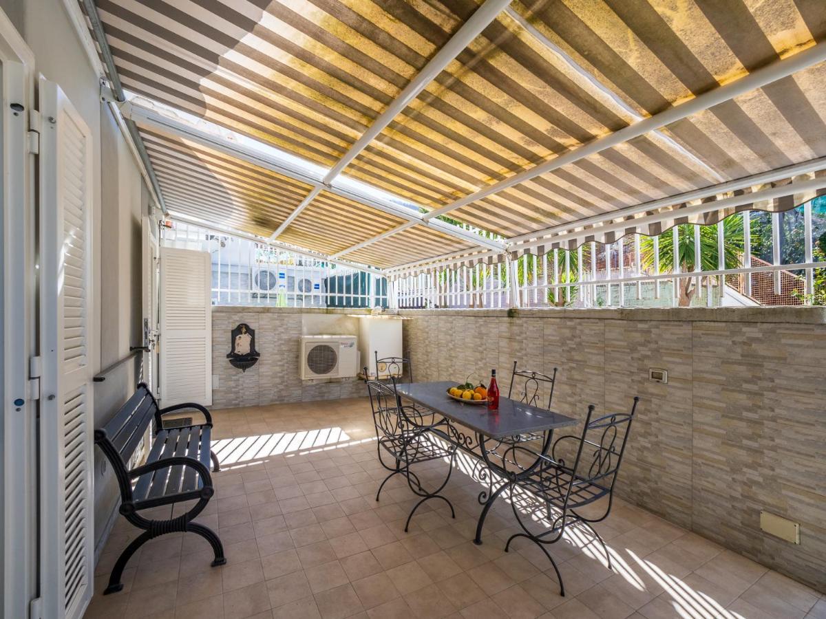 La Dolce Vita Relax - Cozy Apt In Sorrento Lägenhet Exteriör bild