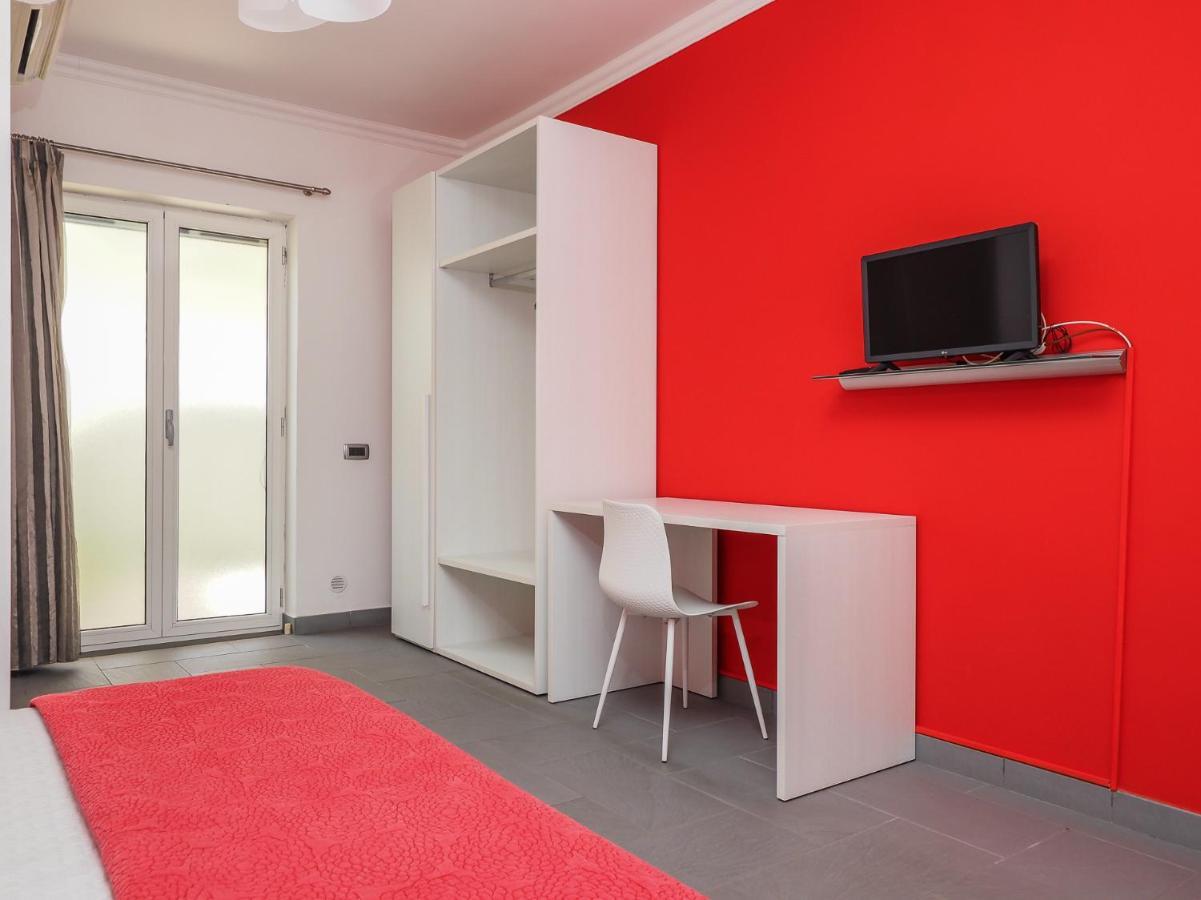 La Dolce Vita Relax - Cozy Apt In Sorrento Lägenhet Exteriör bild