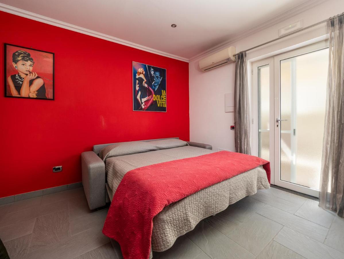 La Dolce Vita Relax - Cozy Apt In Sorrento Lägenhet Exteriör bild